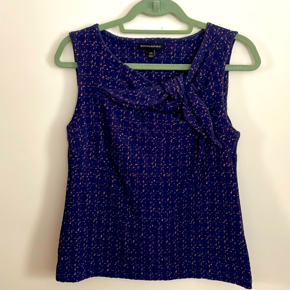 Banana Republic xs Sleeveless Shirt